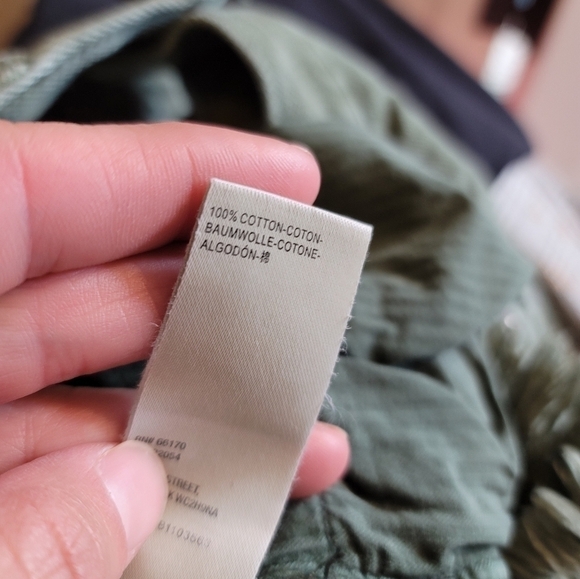 WE THE THE FREE OLIVE GREEN BUTTON UP DISTRESSED SHORTS, SZ 26 - Picture 10 of 10